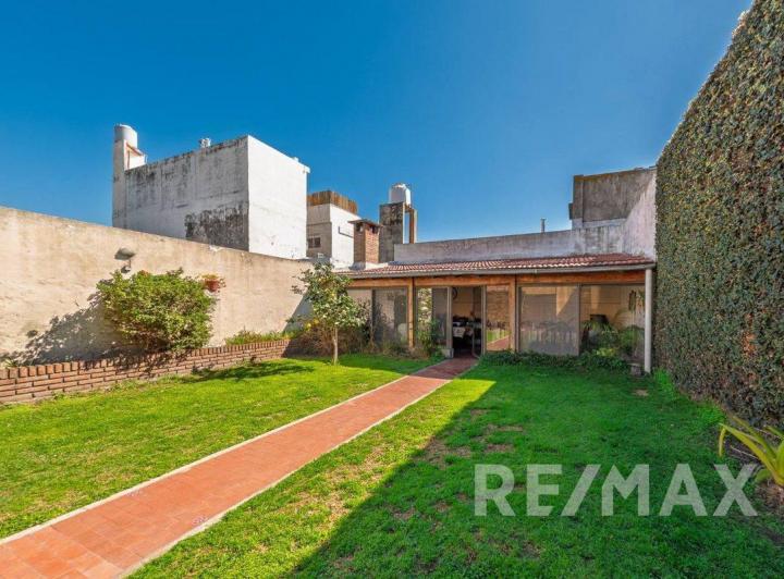 Casa · 170m² · 4 Ambientes · 1 Cochera
