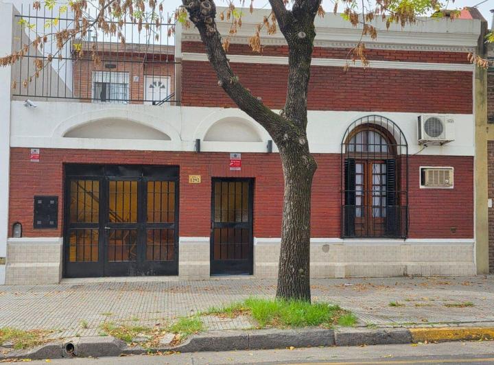 Casa · 138m² · 5 Ambientes · 1 Cochera