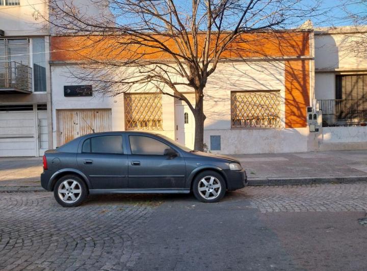 Casa · 165m² · 3 Ambientes · 1 Cochera