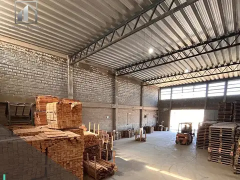 Galpón en Venta en Camino A 60 Cuadras, Córdoba