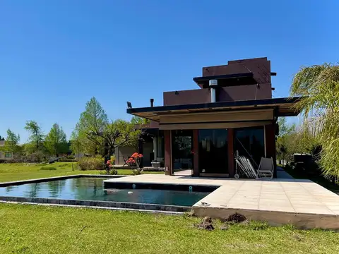 Casa en Alquiler en Roldan, San Lorenzo