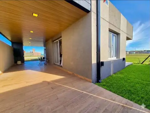 Casa en Venta en Piñero, Rosario