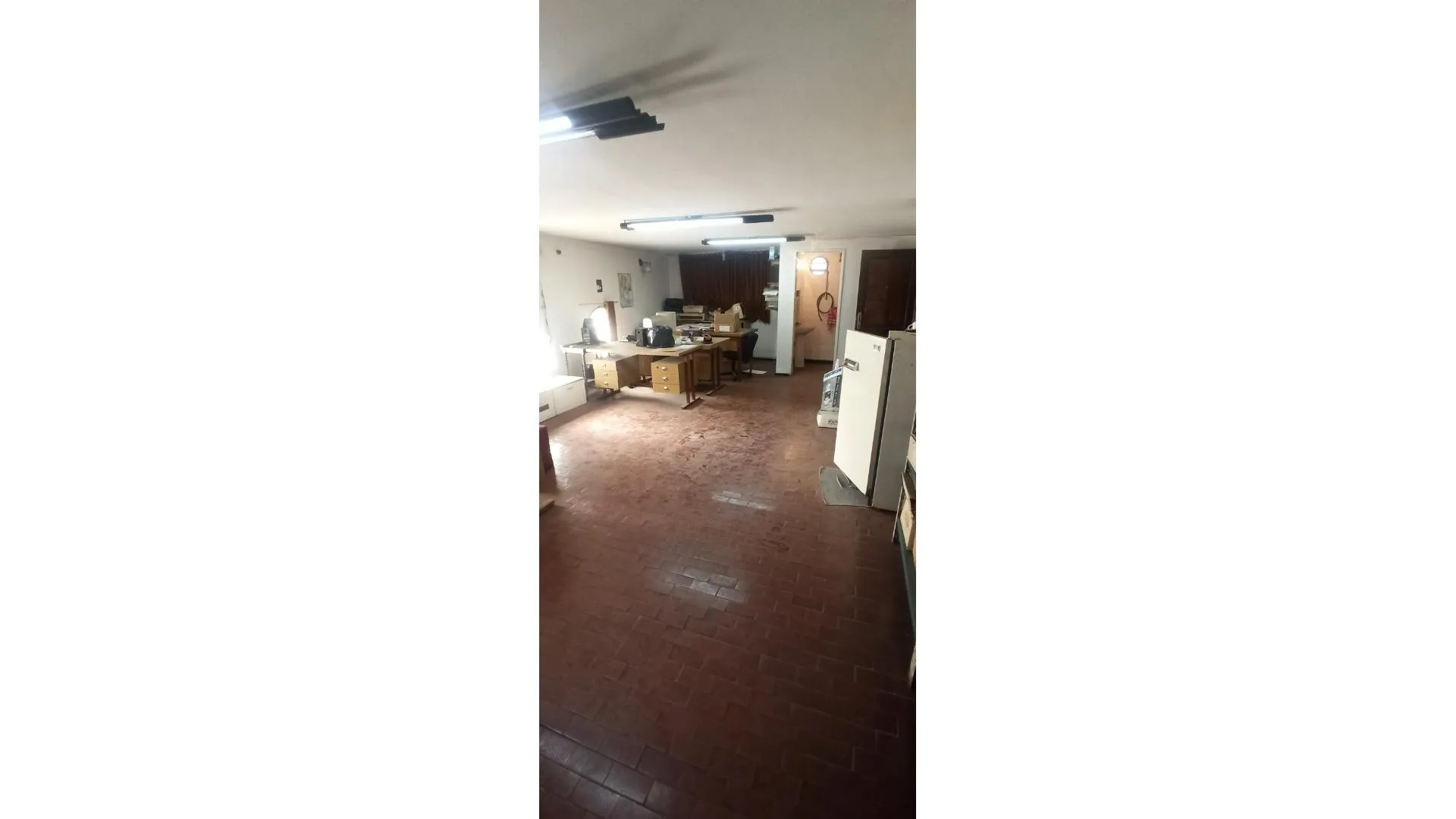Tremendo Galpón 650m2 con Local y Oficinas