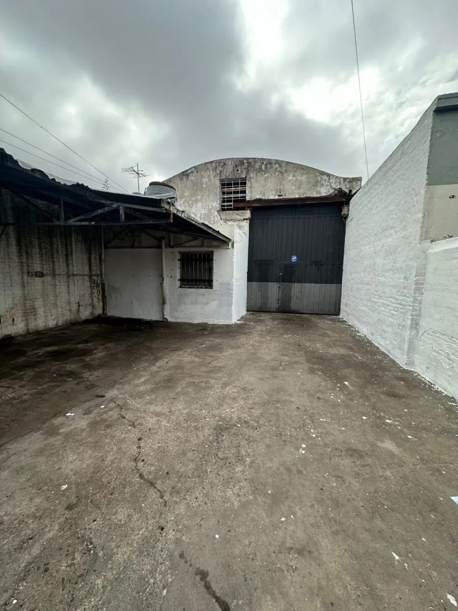 Galpon en Venta - Barrio Gral Bustos