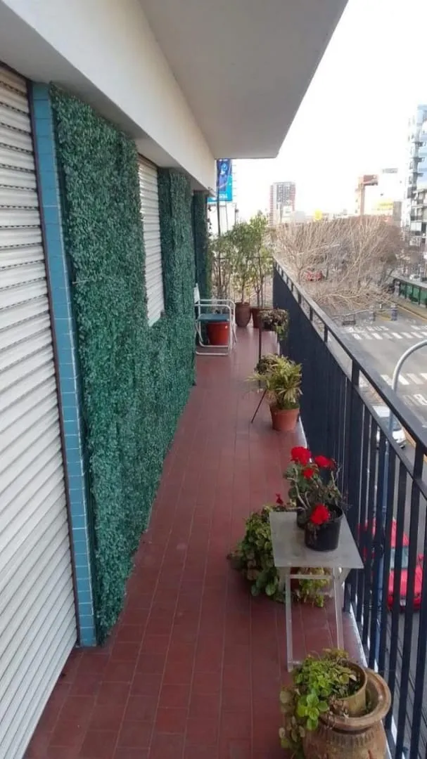 Amplio Departamento 3 Ambientes con Balcon Al Frente en Vicente Lopez