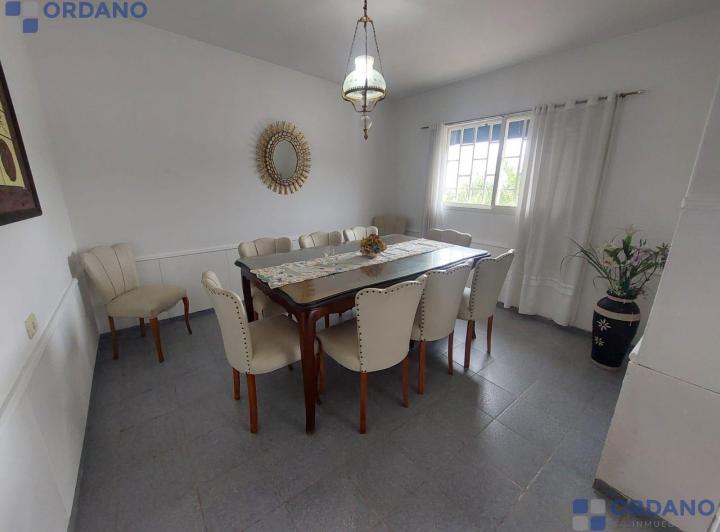 Casa · 266m² · 5 Ambientes