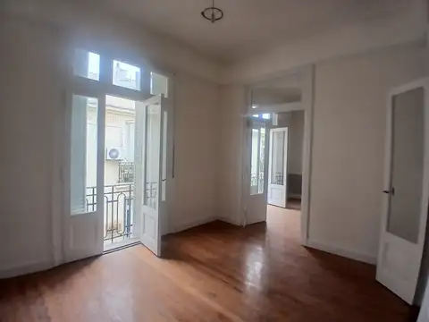 Departamento en Alquiler en Balvanera, CABA