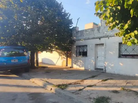 Casa en Venta en Isidro Casanova, Partido de La Matanza