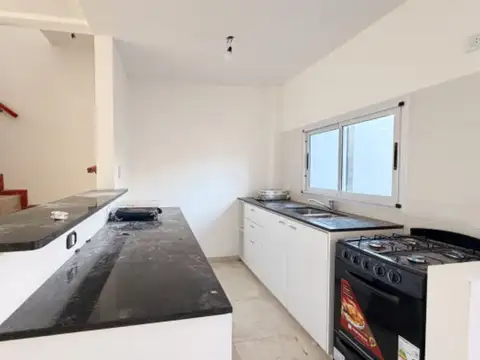 Casa en Venta en Los Hornos, La Plata