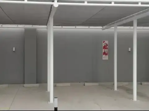 Cochera en Venta en Villa Raffo, Partido de Tres de Febrero