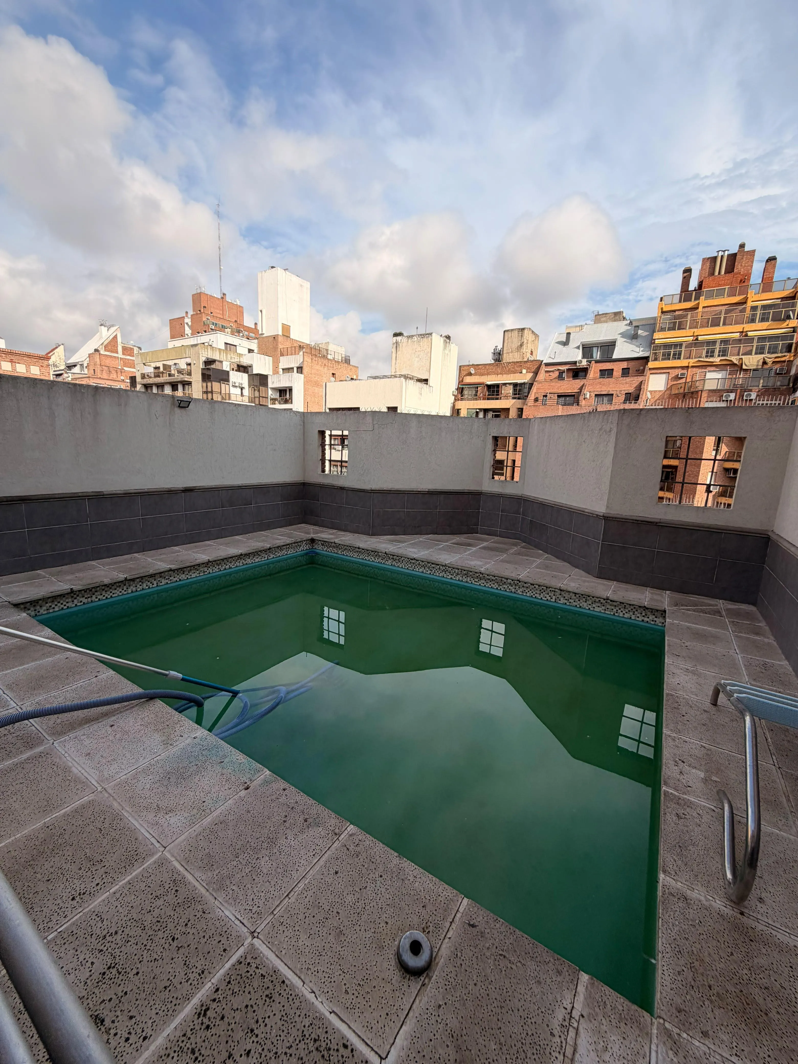 1 Dormitorio con balcón - San Lorenzo 431 - Nueva Cordoba
