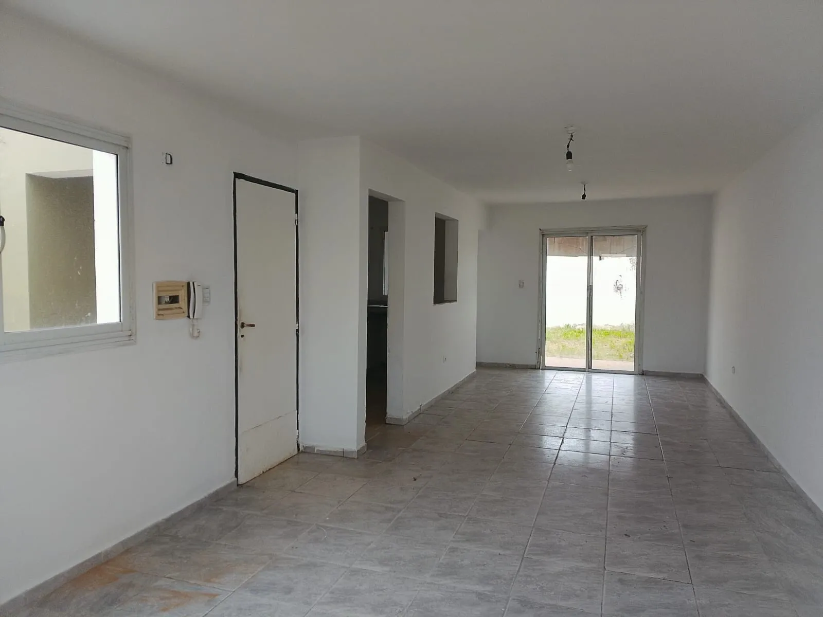 Alquilo Casa Mirizzi! 2Dor- Patio- Espacio para auto