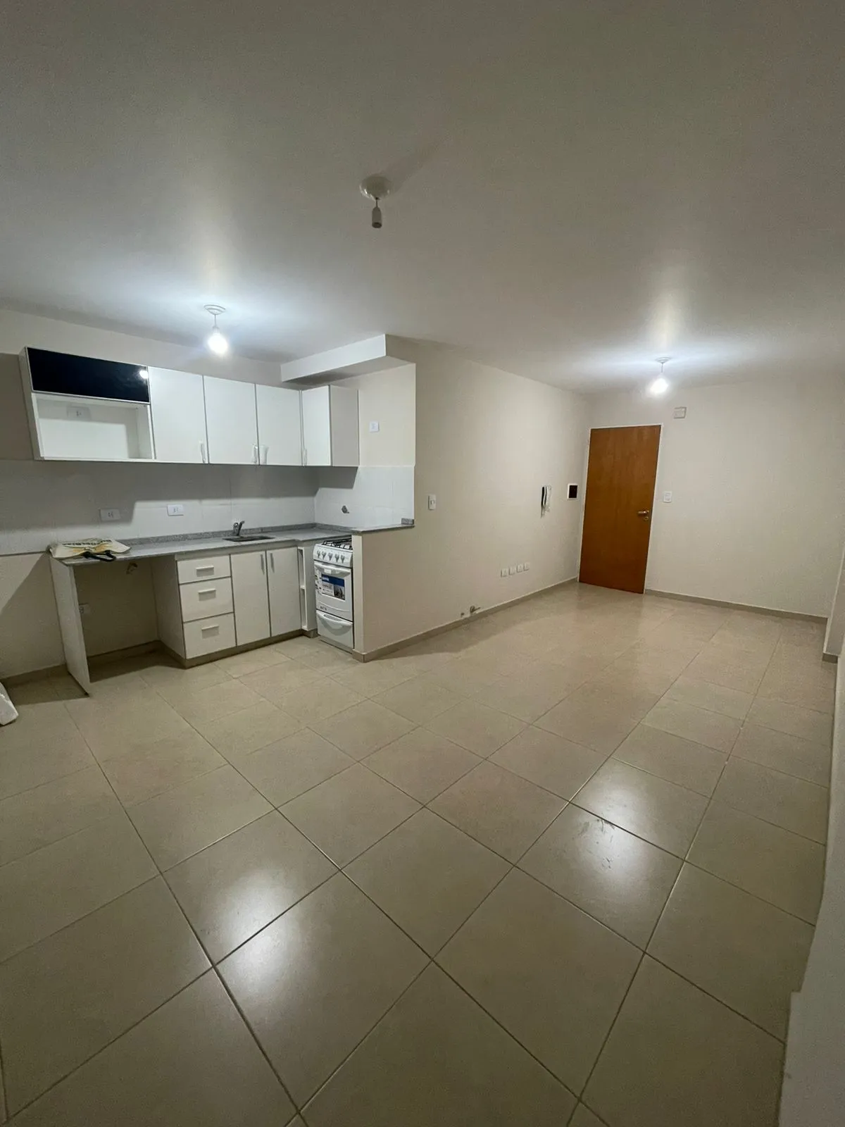 ALTO ALBERDI EXCELENTE DEPTO 1 DORMITORIO C/ PILETA, QUINCHO Y ASADOR