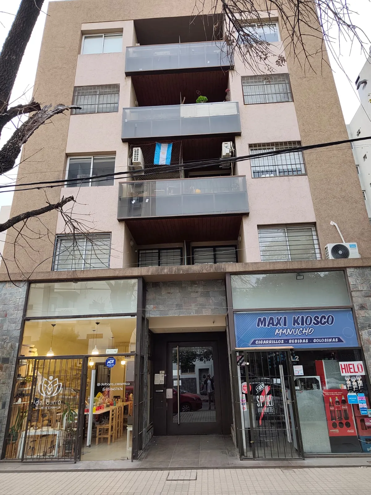 Gral Deheza 170, Balcon,2 habitc/placar, 2 baños, a metros de 24 de sept.
