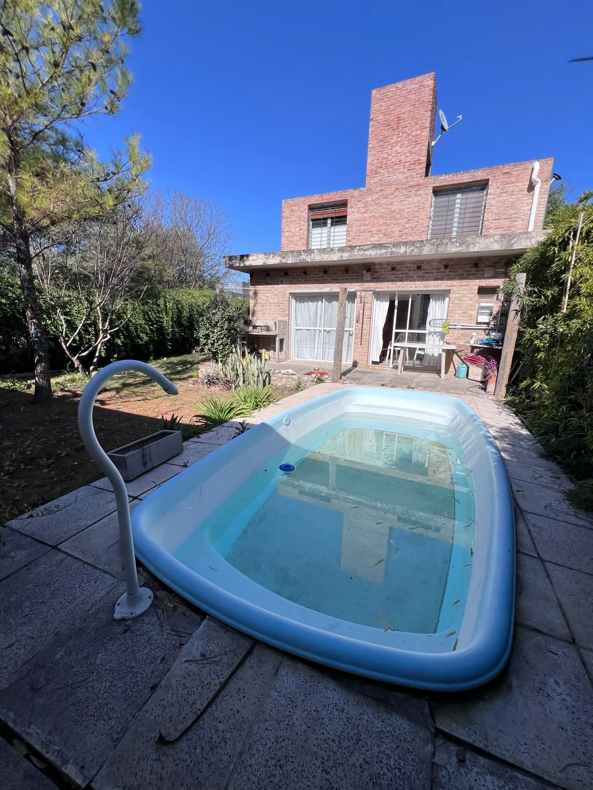 Alquilo casa tipo loft, 1 dormitorio, B° Quebrada de la Rosas