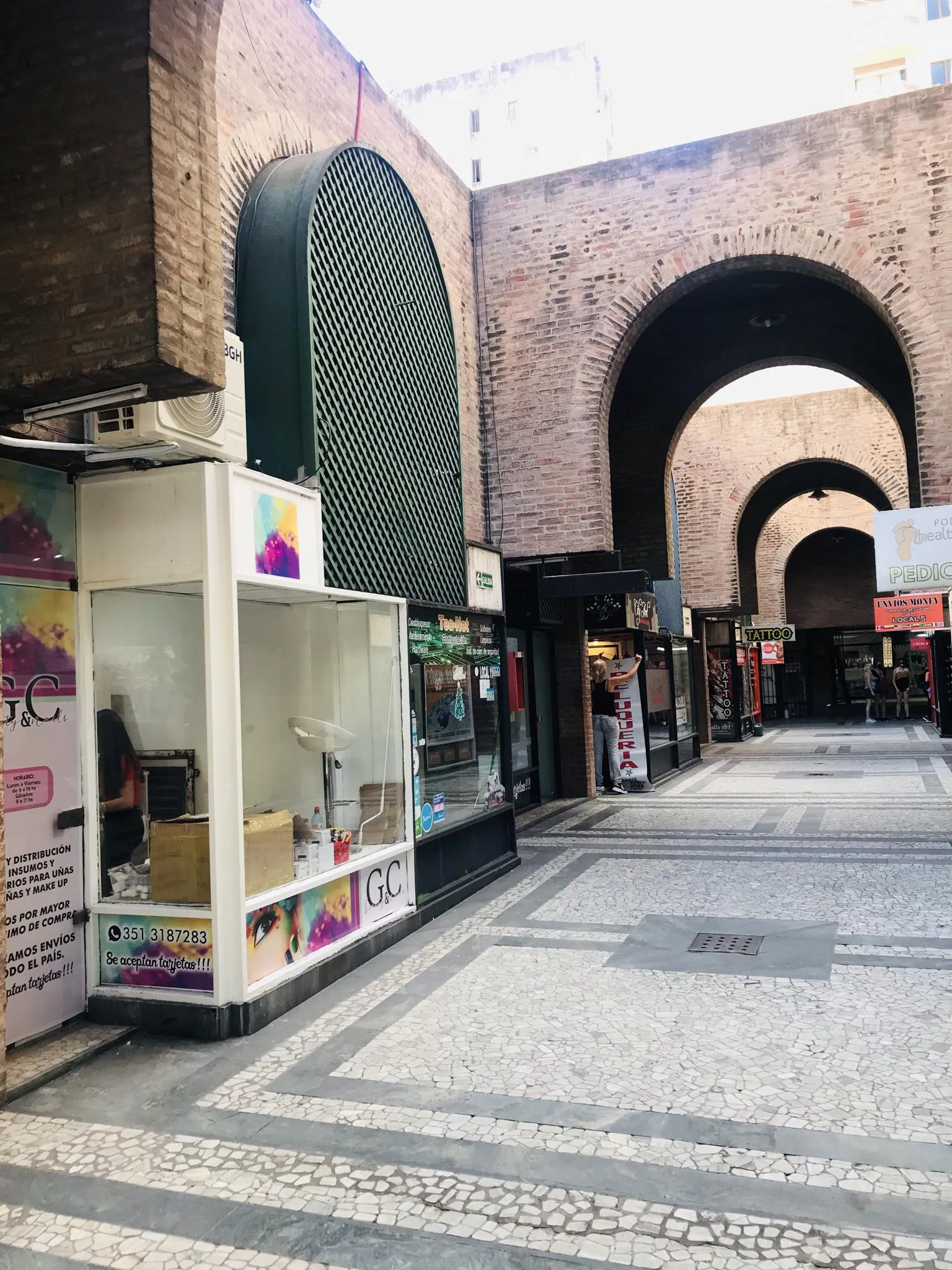 ALQUILER LOCAL EN CENTRO ZONA COMERCIAL