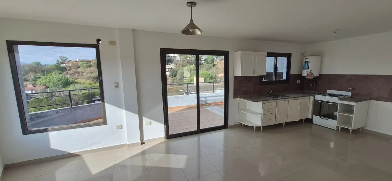 OPORTUNIDAD VILLA CARLOS PAZ- 2 DORMITORIOS- 2 BAÑOS- TERRAZA Y BALCÓN- APTO CREDITO