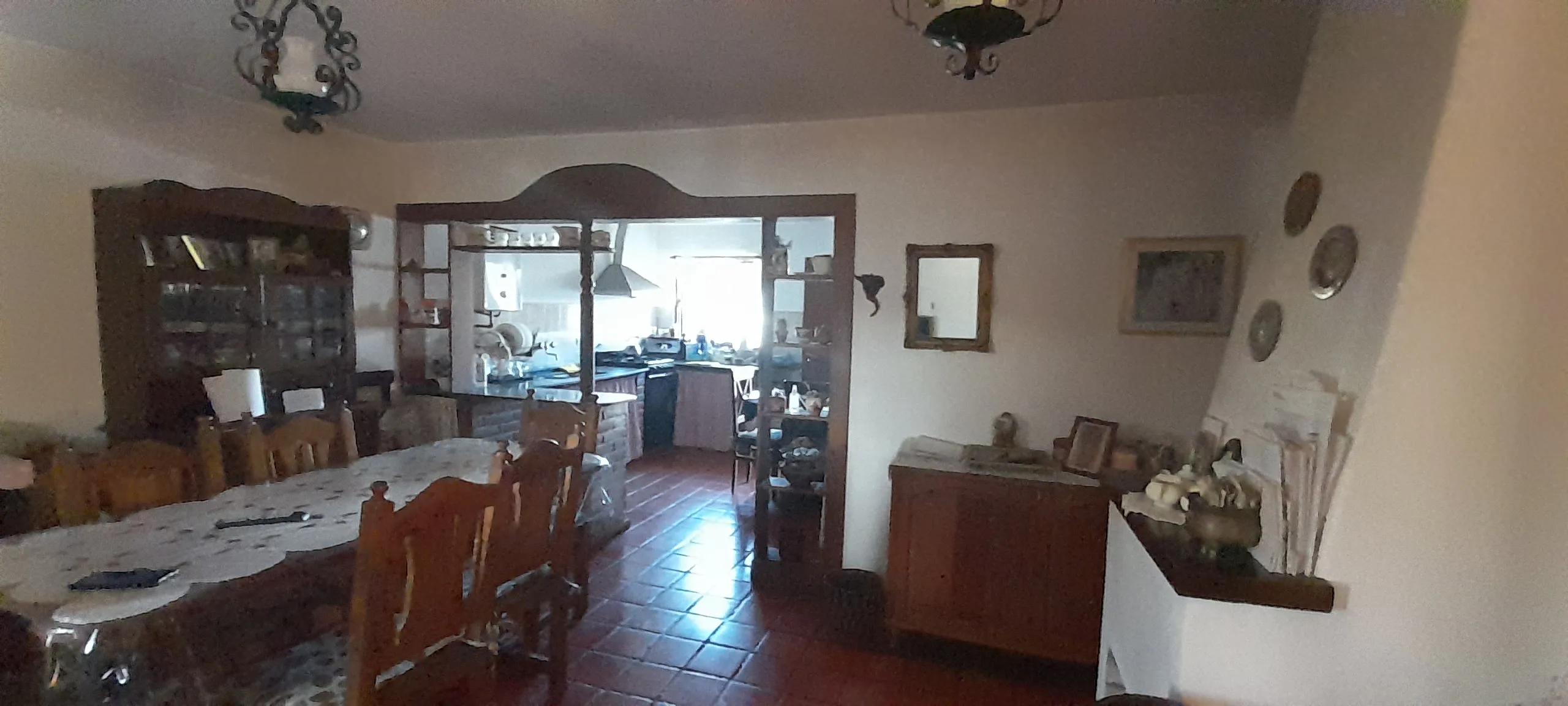 Casa con depto independiente en San Vicente - Ideal 2 familias o renta - Cerca de Plaza Lavalle