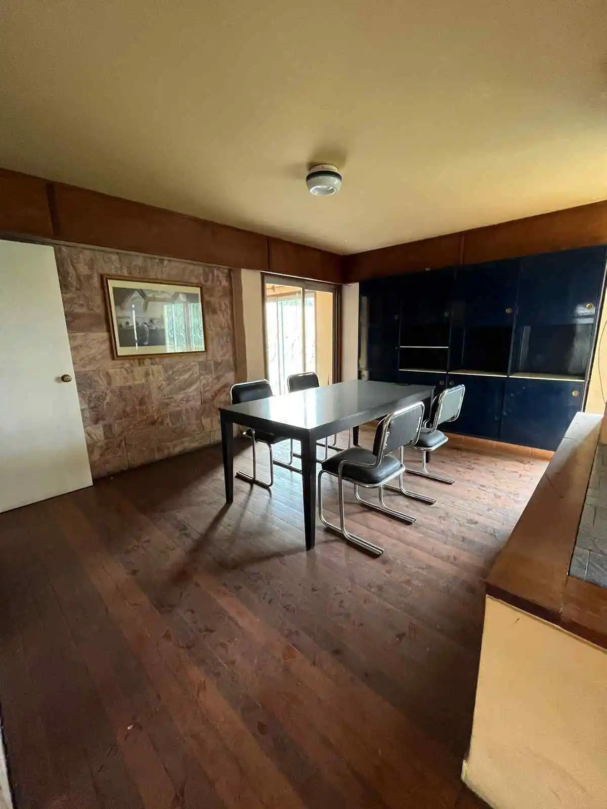CASA  VENTA OPORTUNIDAD!!! 3 DORMITORIOS BARRIO URITORCO 285 M2 CUBIERTOS