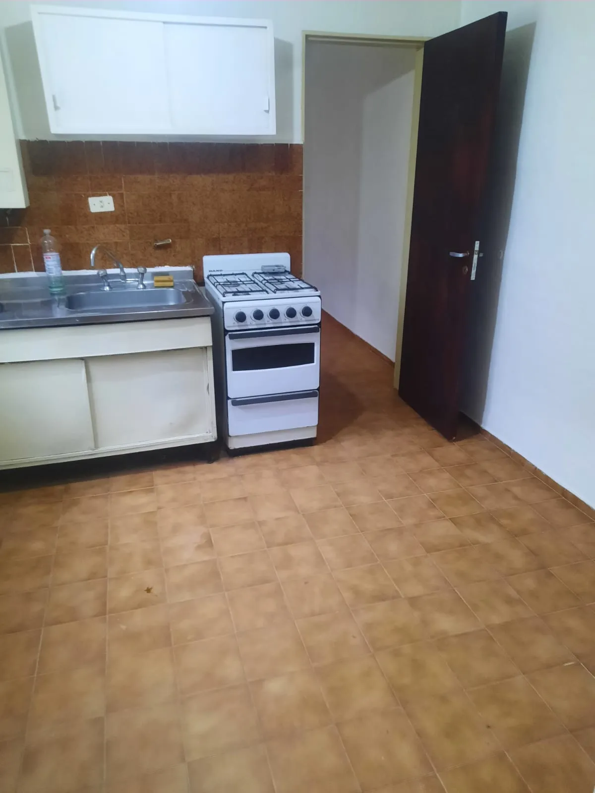 DUEÑO VENDE DPTO ALBERDI!!!!! Excelente ubicación