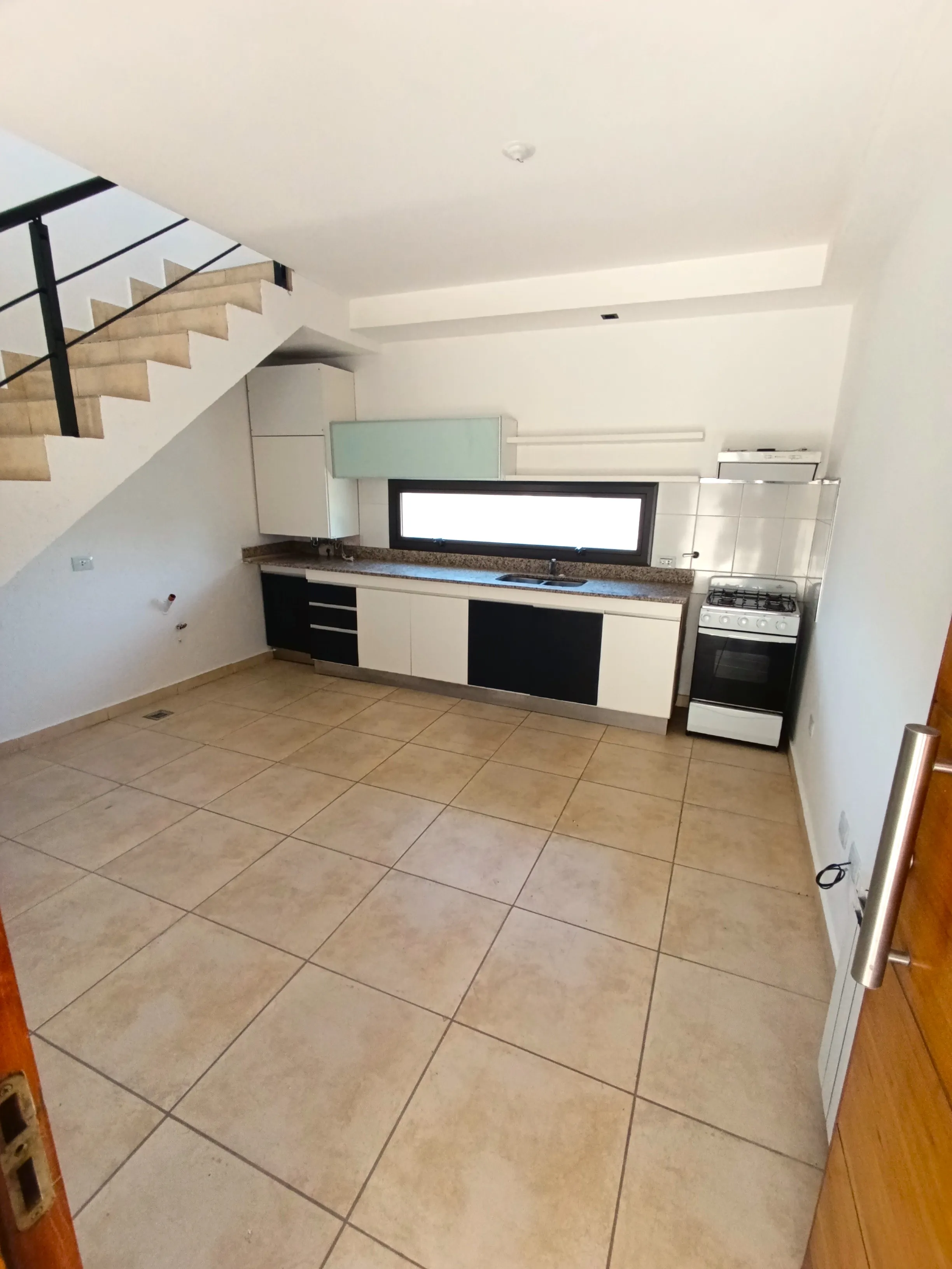 Valle Escondido Alquiler dpto tipología dúplex (mini-loft) 1 dor. Complejo Tamar