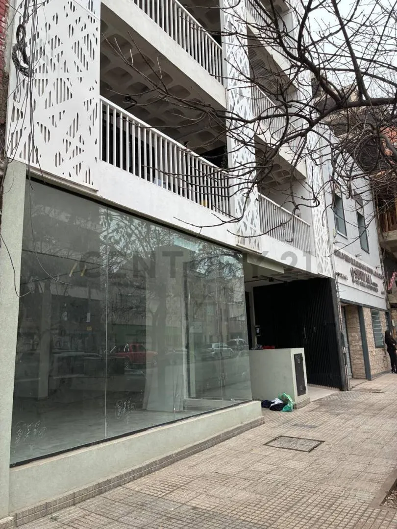 LOCAL COMERCIAL A ESTRENAR EN LA MEJOR ZONA NVA CBA