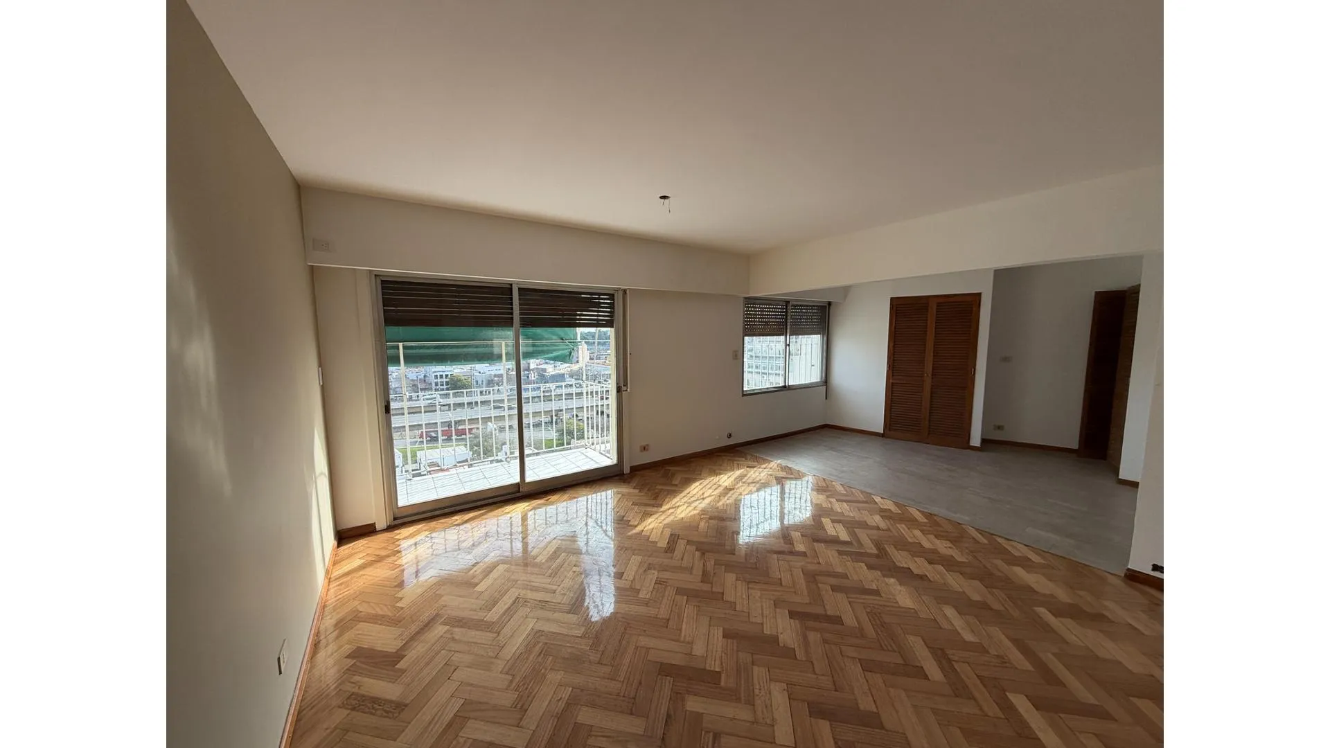 DEPARTAMENTO VENTA 4 AMBIENTES BARRACAS PARRILLA COCHERA