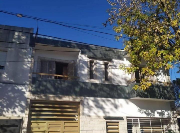 Casa · 300m² · 5 Ambientes