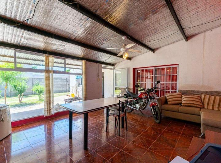 Casa · 171m² · 6 Ambientes · 1 Cochera