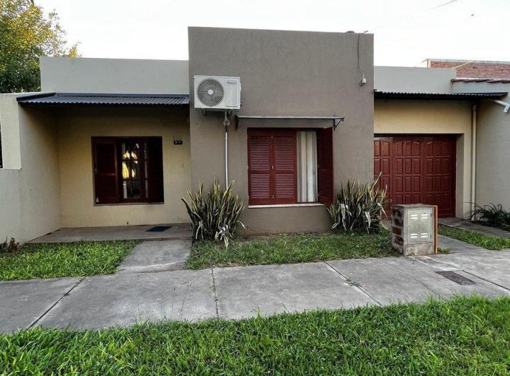 Casa · 101m² · 4 Ambientes · 1 Cochera