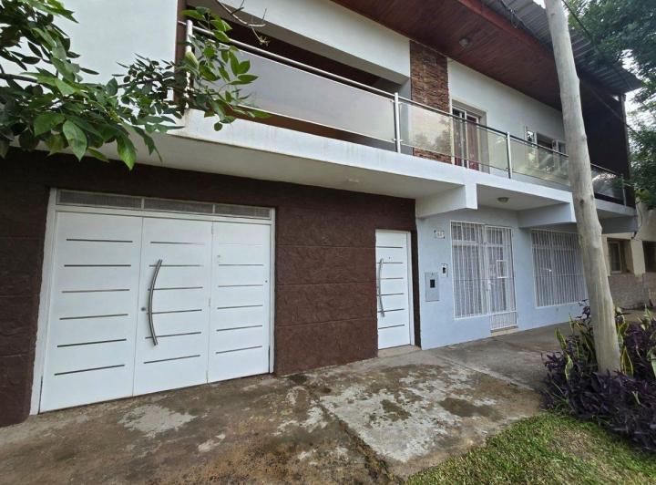 Casa · 228m² · 7 Ambientes