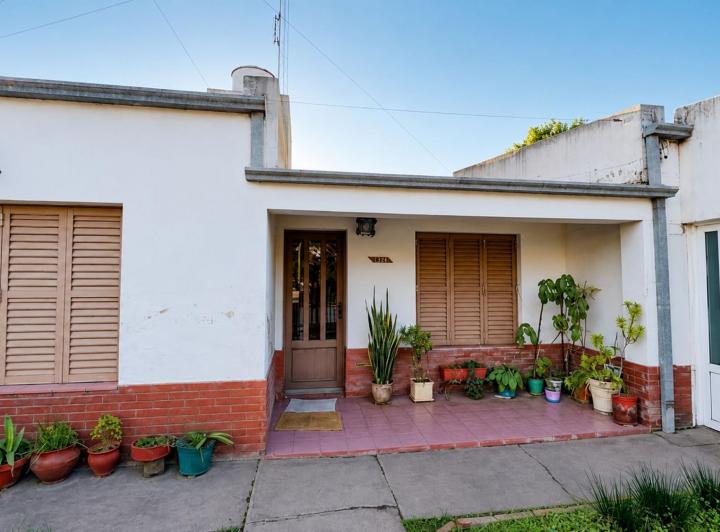 Casa · 150m² · 3 Ambientes · 2 Cocheras