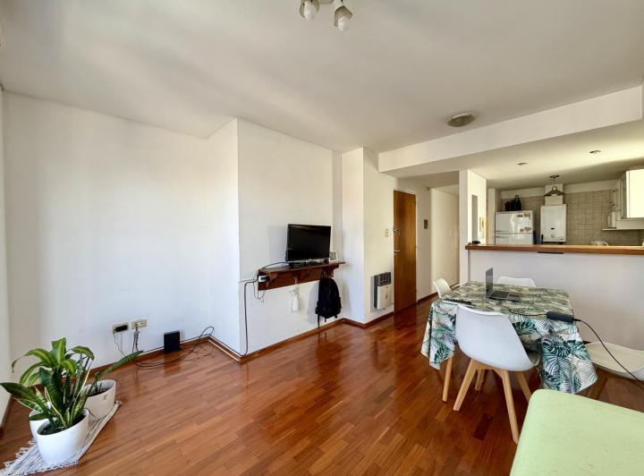 Departamento · 40m² · 2 Ambientes · 1 Cochera