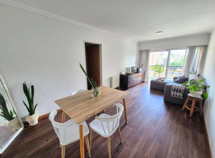 Departamento · 77m² · 8 Ambientes