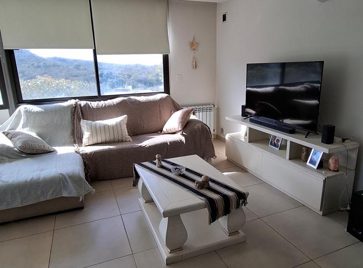 Casa · 200m² · 5 Ambientes · 2 Cocheras
