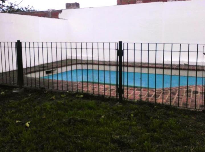 Casa · 400m² · 8 Ambientes · 3 Cocheras