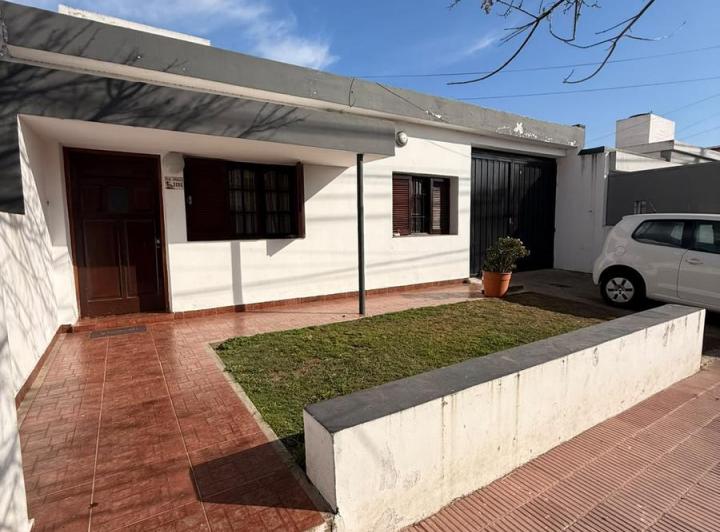 Casa · 334m² · 5 Ambientes · 3 Cocheras