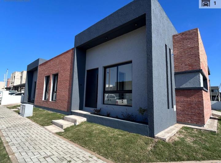 Casa · 85m² · 3 Ambientes · 1 Cochera