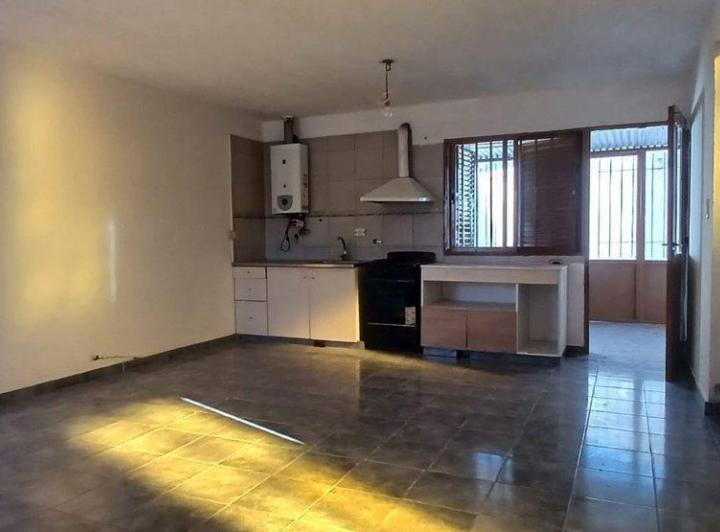 Casa · 58m² · 7 Ambientes · 1 Cochera