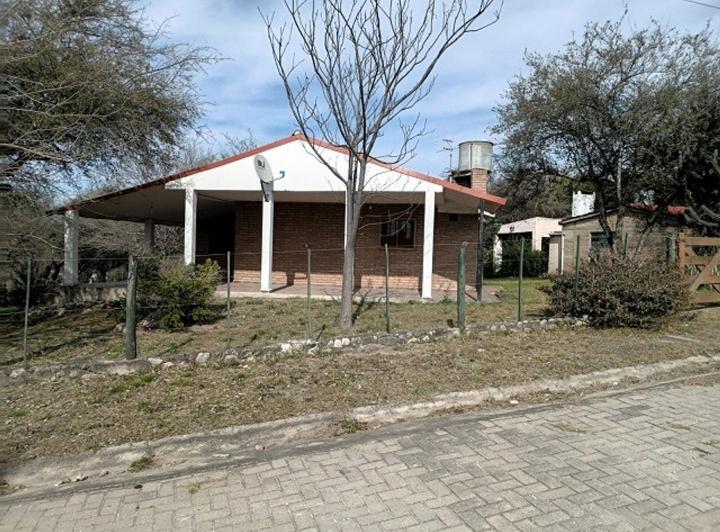 Casa · 95m² · 3 Ambientes · 1 Cochera