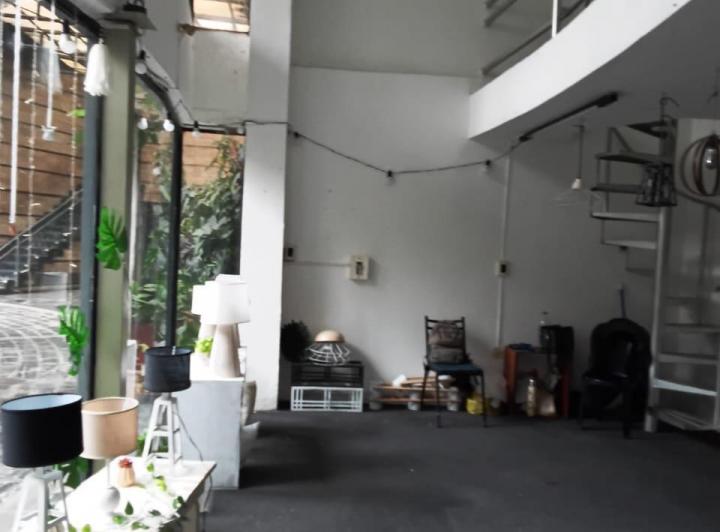Local comercial · 80m² · 2 Ambientes