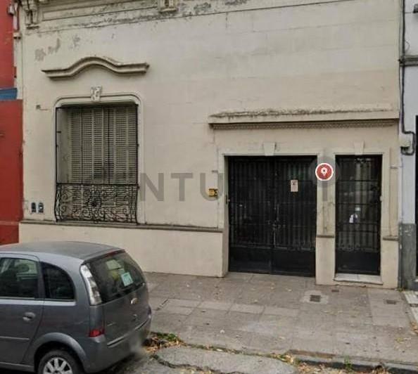 Terreno · 351m² · 6 Ambientes · 1 Cochera