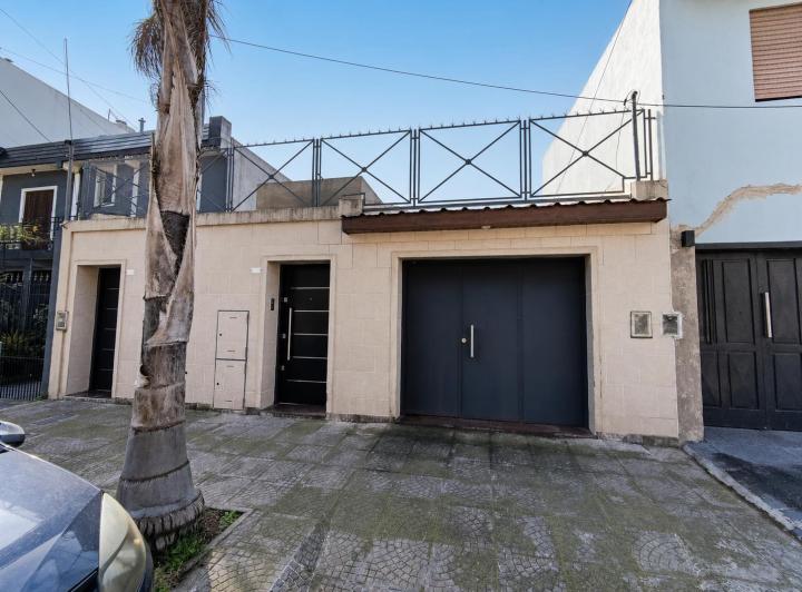 PH · 212m² · 4 Ambientes · 1 Cochera