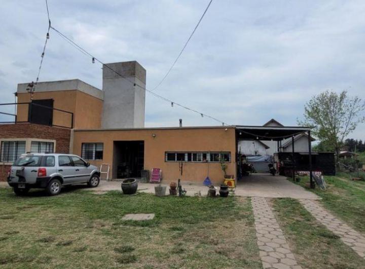 Casa · 252m² · 5 Ambientes · 1 Cochera