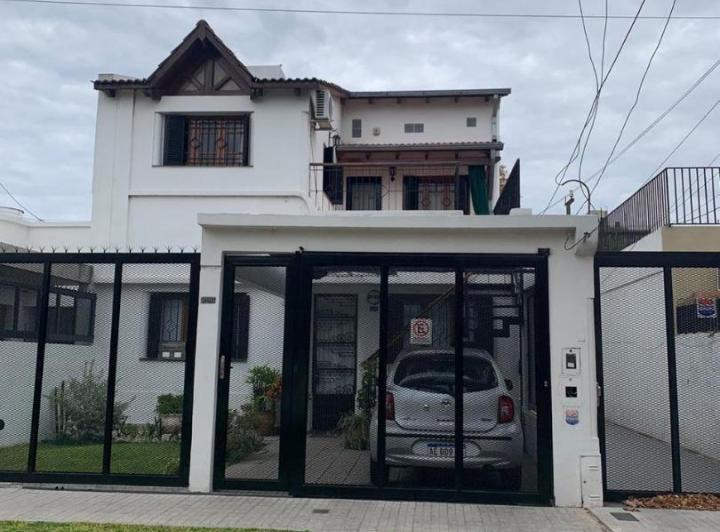 Casa · 200m² · 4 Ambientes