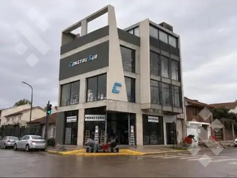 Oficina en Alquiler en Neuquen, Confluencia
