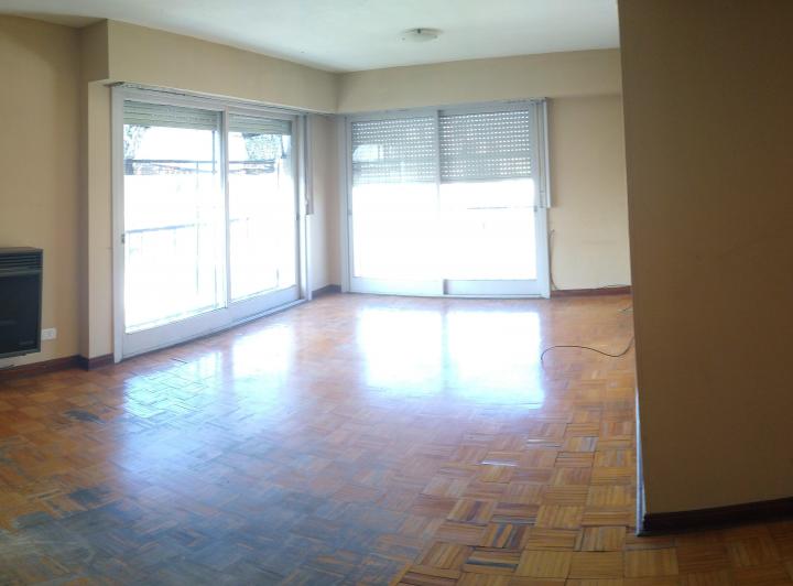 Departamento · 72m² · 4 Ambientes · 1 Cochera