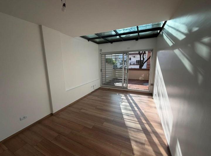 Departamento · 60m² · 2 Ambientes · 1 Cochera