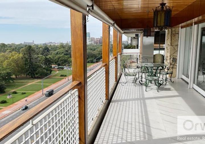 Departamento · 300m² · 5 Ambientes · 2 Cocheras