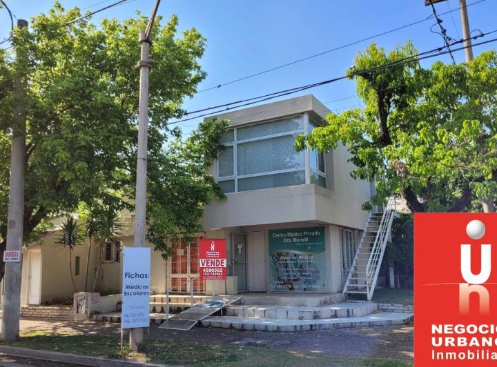 Casa · 250m² · 10 Ambientes